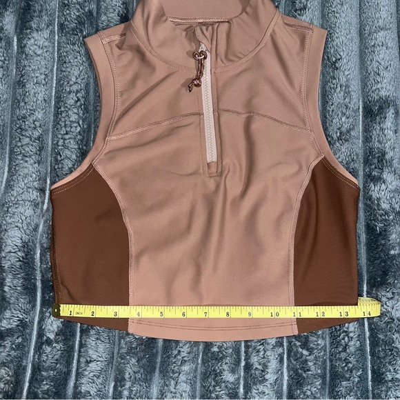 Athletic tank - Picture 6 of 6